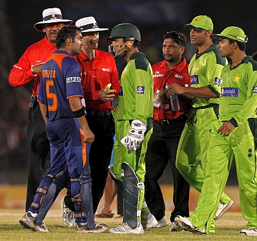 ಭಾರತ-ಪಾಕಿಸ್ತಾನ ಪಂದ್ಯ: ಉಭಯ ಆಟಗಾರರನ್ನು ಕೆರಳಿಸಿದ ಘಟನೆಗಳು