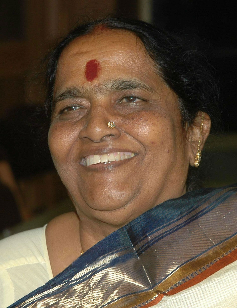 ಮೇರು ನಿರ್ಮಾಪಕಿ ಪಾರ್ವತಮ್ಮ ರಾಜ್ ಕುಮಾರ್ ರ ಕಿರುಪರಿಚಯ