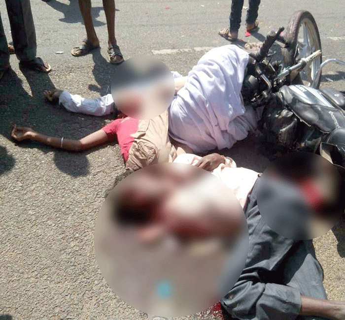 ಬೈಕ್ ಗೆ ಬಸ್ ಢಿಕ್ಕಿ: ಮೂವರು ಮೃತ್ಯು