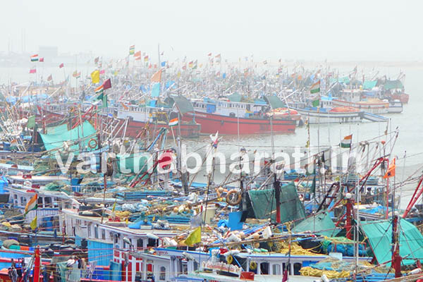 ಮಂಗಳೂರು ದಕ್ಕೆಯಲ್ಲಿ ಬೋಟ್‌ಗಳು ‘ಲಂಗರು’ ಹಾಕಲು ಸ್ಥಳಾವಕಾಶದ ಕೊರತೆ