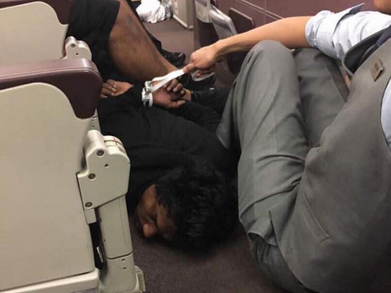 ಬಾಂಬ್’ನೊಂದಿಗೆ ವಿಮಾನದ ಕಾಕ್‌ಪಿಟ್‌ಗೆ ನುಗ್ಗಲು ಯತ್ನಿಸಿದ