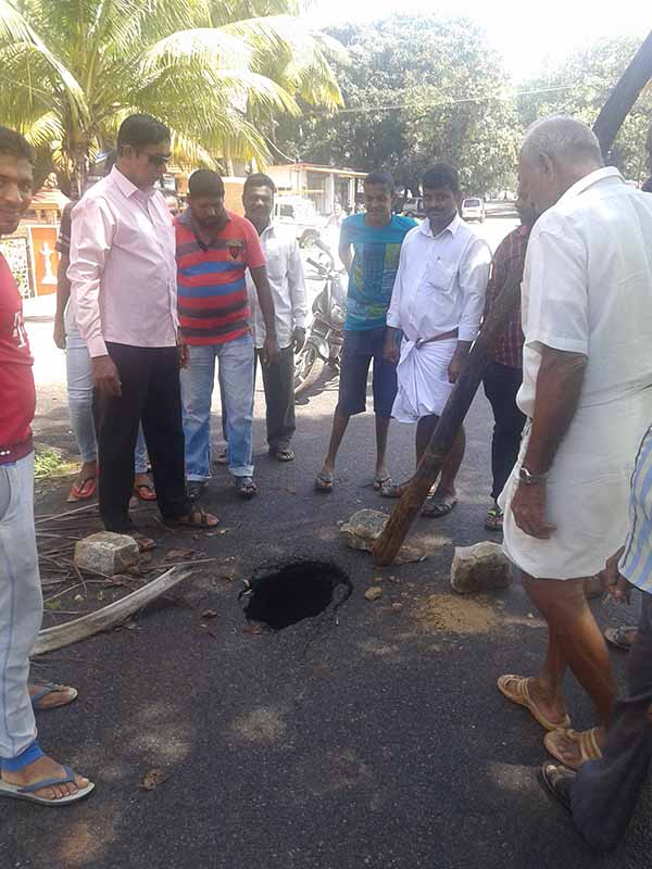 ಹೆಜಮಾಡಿ: ರಸ್ತೆ ಮೋರಿ ಕುಸಿತ