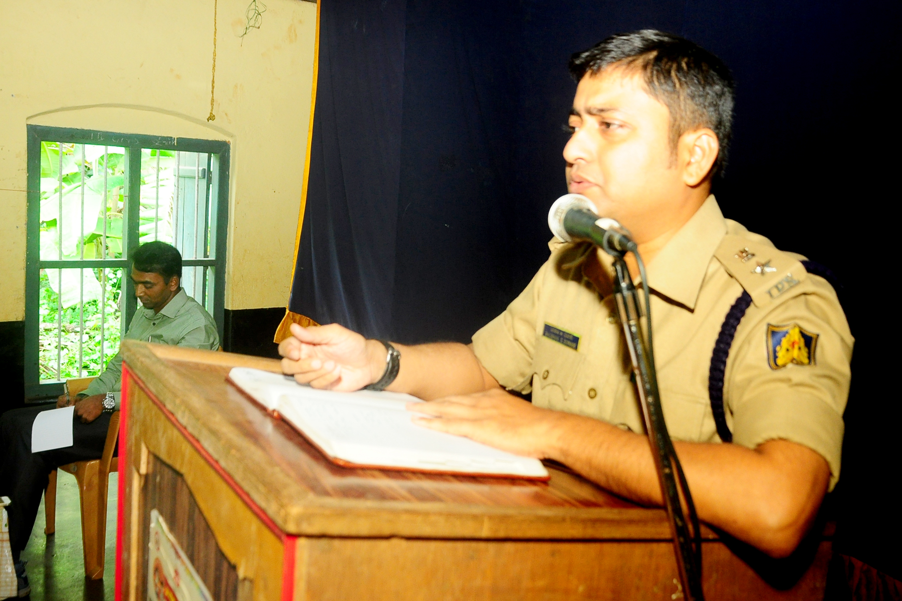 ಕಲ್ಲಡ್ಕ ಕೋಮು ಘರ್ಷಣೆ ಹಿನ್ನೆಲೆ ಜಿಲ್ಲಾಧಿಕಾರಿ ಅಧ್ಯಕ್ಷತೆಯಲ್ಲಿ ಶಾಂತಿ ಸಭೆ