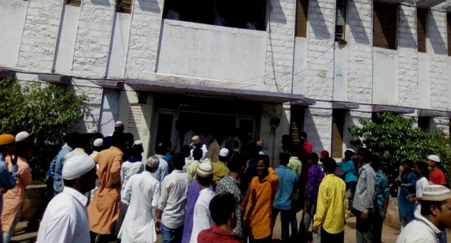 ಬಯಲುಶೌಚ ಮಾಡುತ್ತಿದ್ದ ಮಹಿಳೆಯರ ಫೋಟೊ ತೆಗೆಯಲು ಯತ್ನ: ತಡೆದ ವೃದ್ಧನನ್ನು ಹೊಡೆದು ಕೊಂದ ಸರಕಾರಿ ಅಧಿಕಾರಿಗಳು