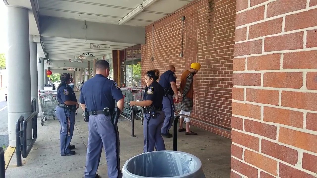 ಅಮೆರಿಕ: ‘ಕೃಪಣ’ ಒಯ್ಯುತ್ತಿದ್ದ ಸಿಖ್ ವ್ಯಕ್ತಿಯ ಬಂಧನ