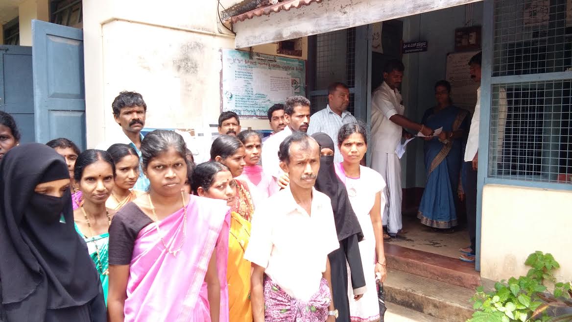 ಶಾಲೆಗೆ ಬೀಗ ಜಡಿದು ಪ್ರತಿಭಟನೆ: ಎಸ್‌ಡಿಎಂಸಿ ಎಚ್ಚರಿಕೆ