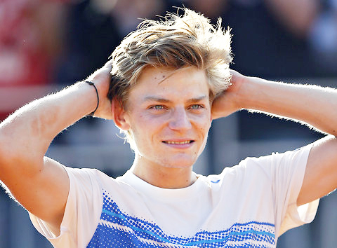 ಜಾರಿ ಬಿದ್ದ ಗಫಿನ್, ಮೂರನೆ ಸುತ್ತಿನಲ್ಲಿ ಗಾಯಾಳು ನಿವೃತ್ತಿ