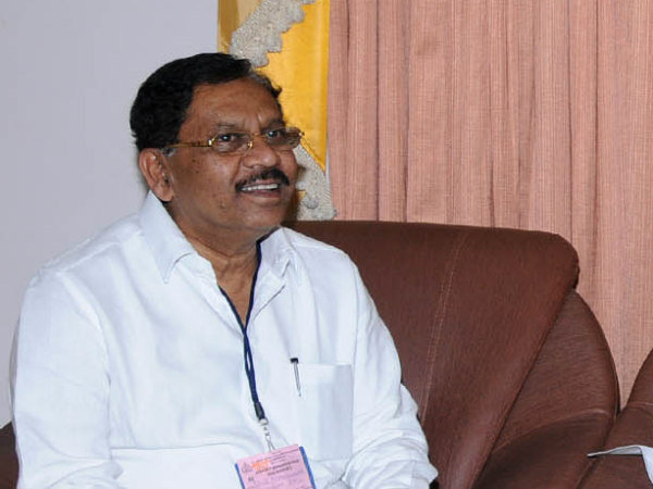 ರೈತರ ಸಂಕಷ್ಟಕ್ಕೆ ಸ್ಪಂದಿಸಿದ ಸಿಎಂಗೆ ಪರಮೇಶ್ವರ್ ಅಭಿನಂದನೆ