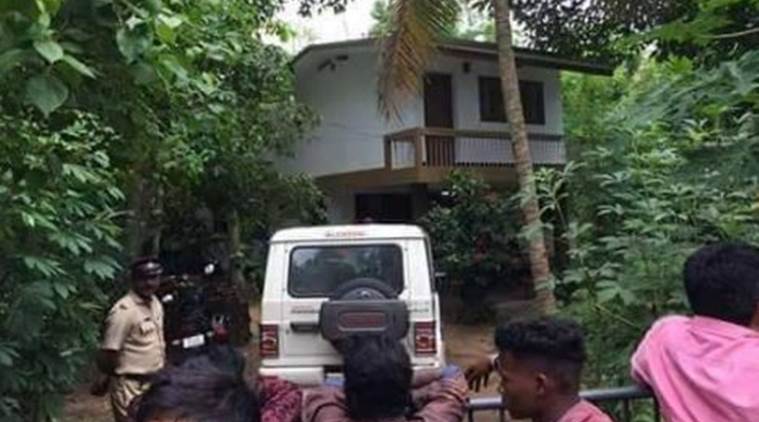 ಬಿಜೆಪಿ ನಾಯಕನ ಮನೆಯಲ್ಲಿ ಪತ್ತೆಯಾಯ್ತು ನಕಲಿ ನೋಟುಗಳ ರಾಶಿ, ಪ್ರಿಂಟಿಂಗ್ ಮೆಷಿನ್