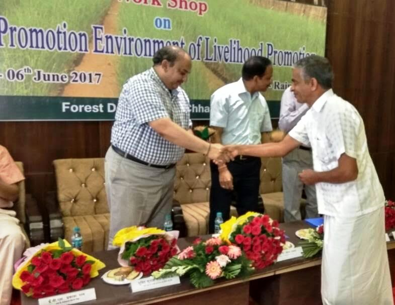 ಭಟ್ಕಳದ ಮ್ಯಾಥ್ಯೂ ರಿಂದ ಛತ್ತೀಸ್ಗಡ್ ದಲ್ಲಿ ಕಾರ್ಯಾಗಾರ