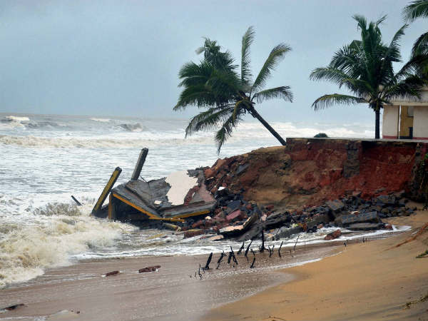 ಉಳ್ಳಾಲದಲ್ಲಿ ಮತ್ತೆ ಕಡಲ್ಕೊರೆತ