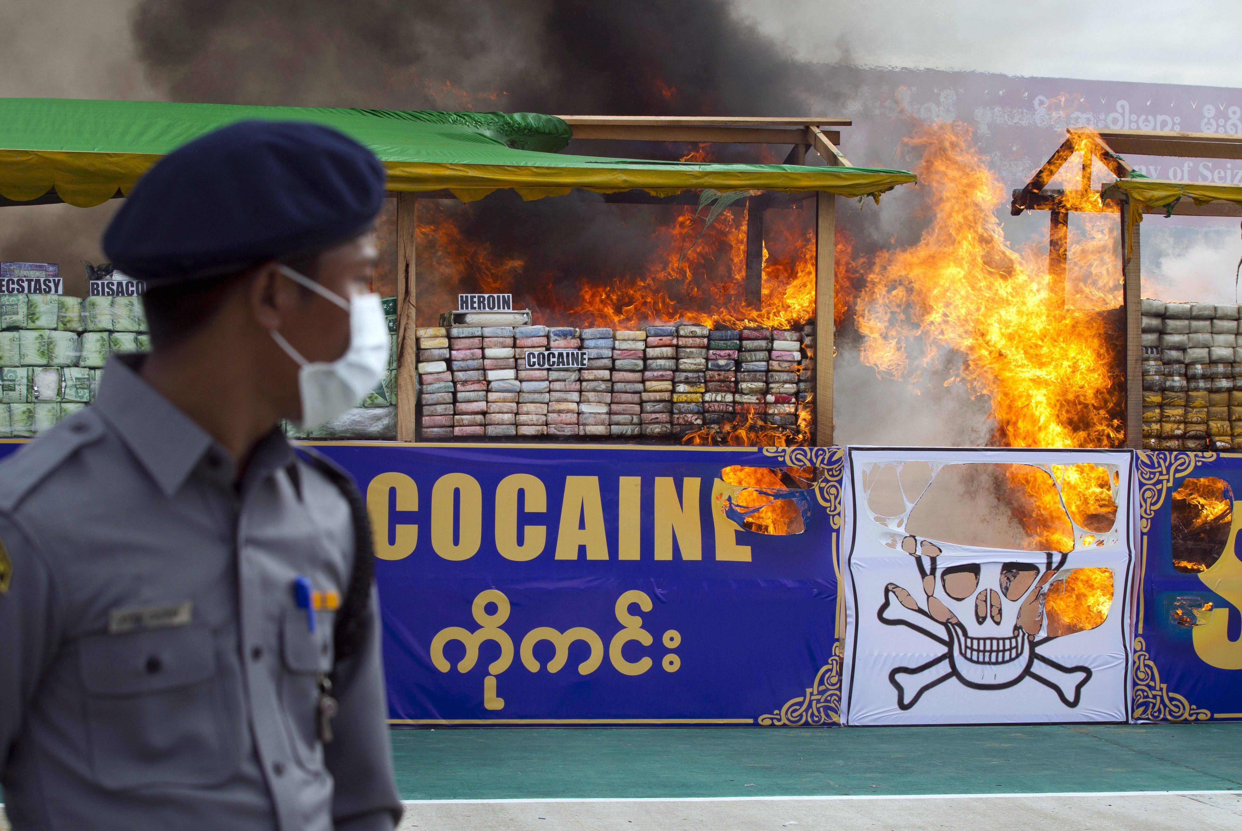 ಥೈಲ್ಯಾಂಡ್, ಮ್ಯಾನ್ಮಾರ್‌ನಲ್ಲಿ 1 ಬಿಲಿಯ ಡಾಲರ್ ಮೌಲ್ಯದ ಮಾದಕದ್ರವ್ಯ ಬೆಂಕಿಗಾಹುತಿ