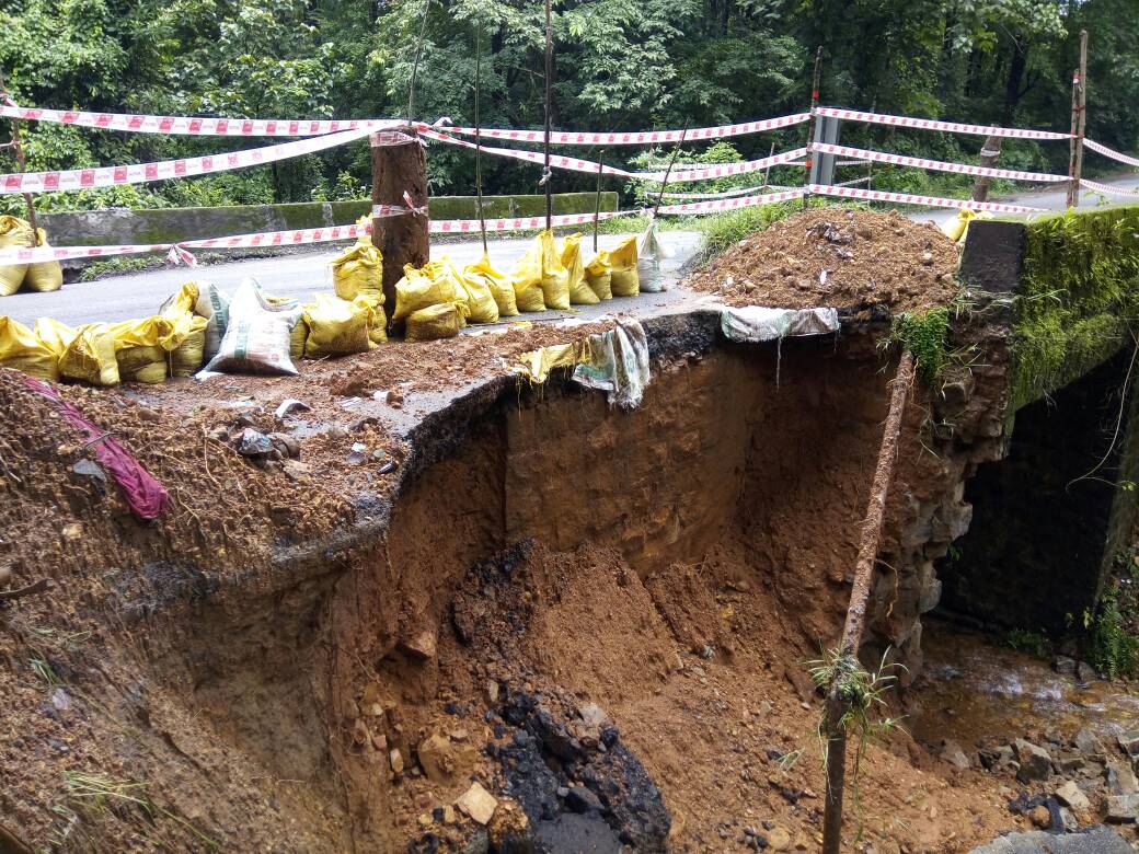 ಗುಂಡ್ಯ ಬಳಿ ರಾಷ್ಟ್ರೀಯ ಹೆದ್ದಾರಿ ಕುಸಿತ