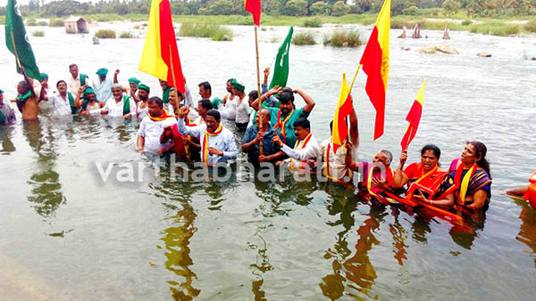 ಕೆಆರ್‌ಎಸ್‌ನಿಂದ ತಮಿಳುನಾಡಿಗೆ ನೀರು:ಭುಗಿಲೆದ್ದ ರೈತರ ಆಕ್ರೋಶ