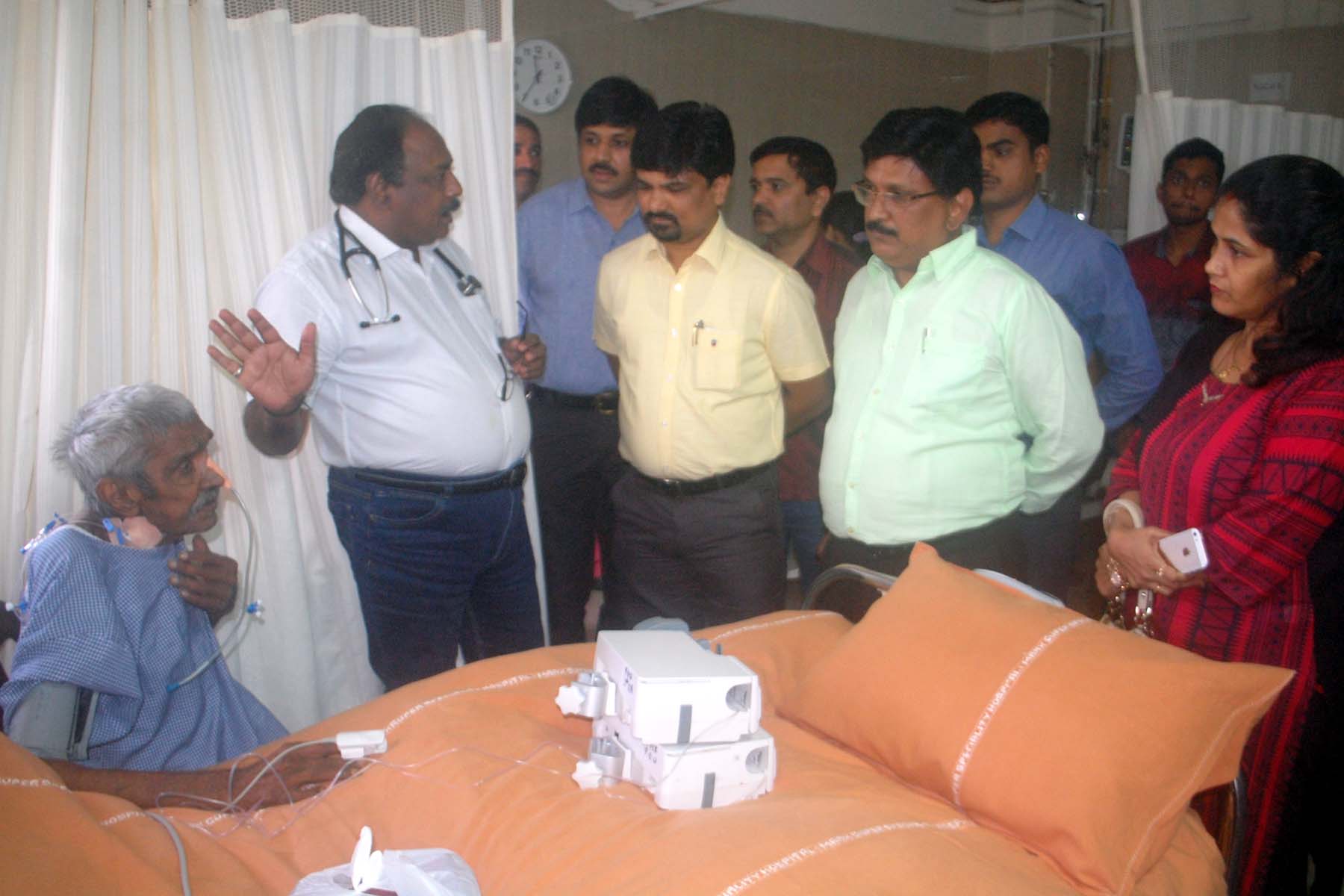 ಮೆಗ್ಗಾನ್ ಆಸ್ಪತ್ರೆ ಪ್ರಕರಣ : ಅಮೀರ್ ಸಾಬ್ ಆರೋಗ್ಯ ವಿಚಾರಿಸಿದ ಅಪರ ಜಿಲ್ಲಾಧಿಕಾರಿ