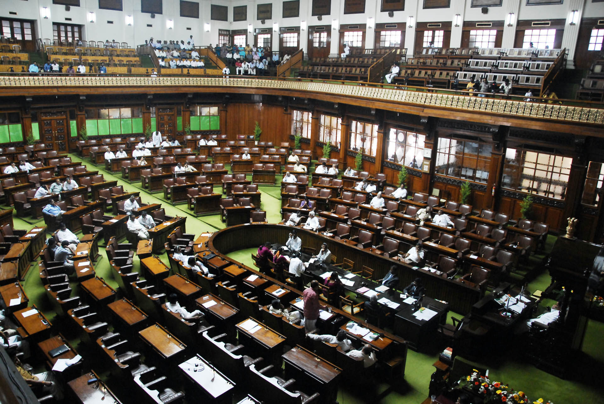 ಫೋನ್ ಕದ್ಧಾಲಿಕೆ ವಿಧಾನಸಭೆಯಲ್ಲಿ ಪ್ರತಿಧ್ವನಿ