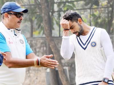 ಶಾಸ್ತ್ರಿ ಪರ ಕೊಹ್ಲಿ ಬ್ಯಾಟಿಂಗ್