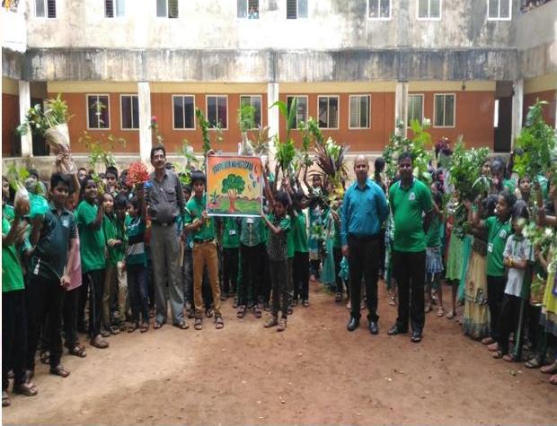 ಮುರ್ಡೇಶ್ವರದ ಬೀನಾ ವೈದ್ಯ ಶಿಕ್ಷಣ ಸಂಸ್ಥೆಯಲ್ಲಿ ವನಮಹೋತ್ಸವ