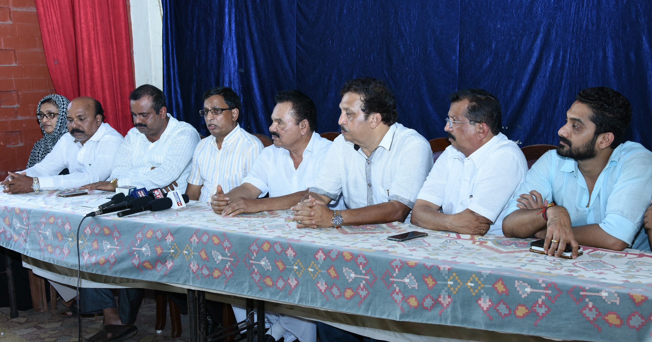 ಡಿವಿ ಸದಾನಂದ ಗೌಡ ಮೊಸಳೆ ಕಣ್ಣೀರು ಸುರಿಸುವುದು ಬೇಡ: ಜೆಡಿಎಸ್ ವಕ್ತಾರ ಭೋಜೆ ಗೌಡ