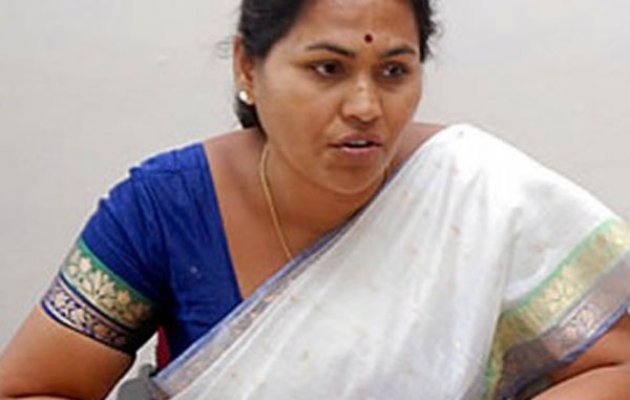 ಸಚಿವರಿಬ್ಬರನ್ನು ಸಂಪುಟದಿಂದ ಕೈಬಿಡಲು ಶೋಭಾ ಕರಂದ್ಲಾಜೆ ಒತ್ತಾಯ