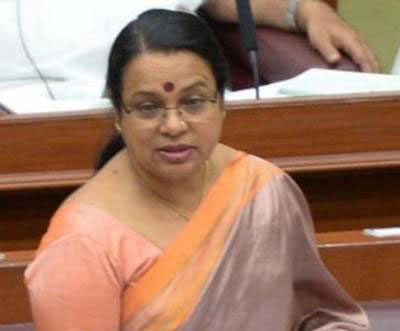 ಬಸ್‌ನಲ್ಲಿ ಬಾಲಕಿ ಮೇಲೆ ಸಾಮೂಹಿಕ ಅತ್ಯಾಚಾರ: ಸಿಬ್ಬಂದಿಯ ವಜಾಗೆ ಸಚಿವೆ ಉಮಾಶ್ರೀ ಆಗ್ರಹ