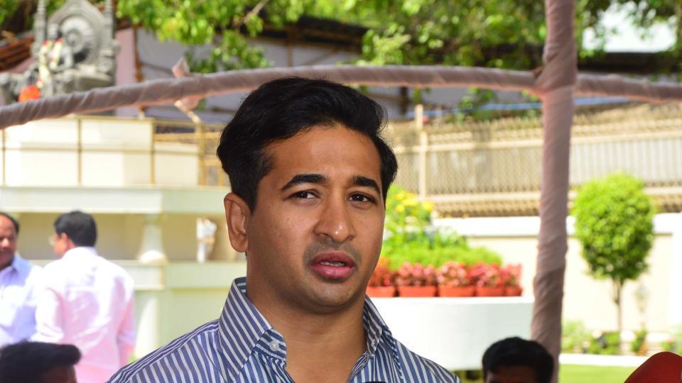 ಸರಕಾರಿ ಅಧಿಕಾರಿ ಮೇಲೆ ಮೀನು ಎಸೆದ ಶಾಸಕನ ಬಂಧನ