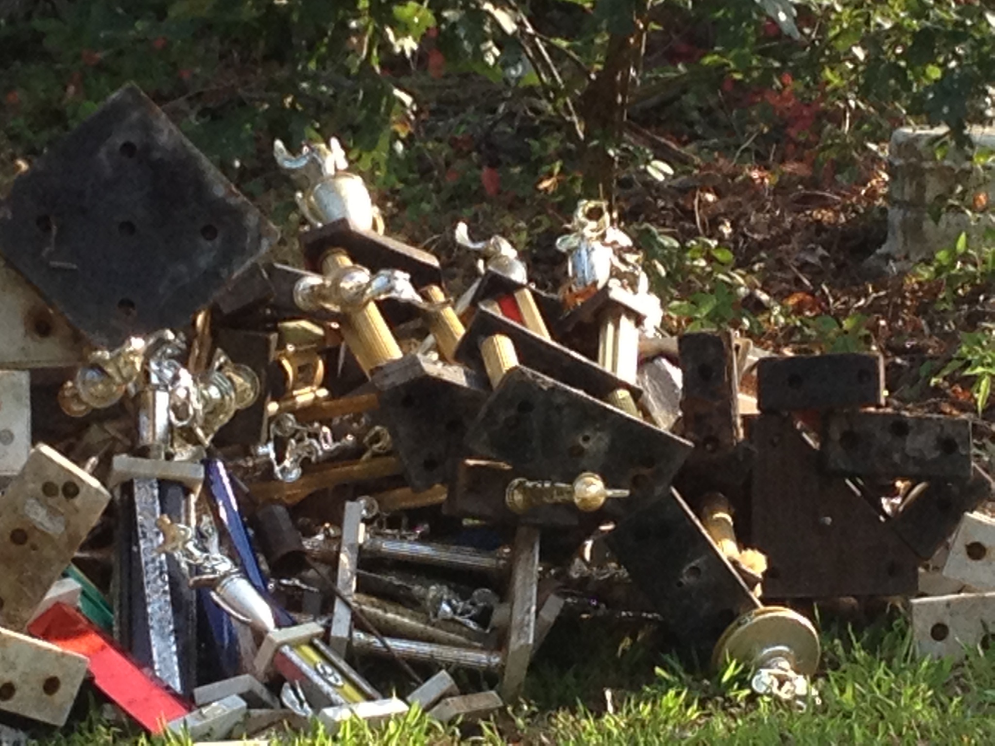 ತಾನು ಗೆದ್ದ ಅಂತಾರಾಷ್ಟ್ರೀಯ ಟ್ರೋಫಿಗಳನ್ನು ತೊಟ್ಟಿಗೆ ಎಸೆದ ಖ್ಯಾತ ಟೆನಿಸ್ ಆಟಗಾರ!