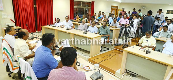 ಎಂಡೋಸಲ್ಫಾನ್ ಸಂತ್ರಸ್ಥರಿಗೆ ವಿದ್ಯುತ್ ಶುಲ್ಕದಲ್ಲಿ ರಿಯಾಯಿತಿಗೆ ಕೇರಳ ಸರಕಾರ ತೀರ್ಮಾನ : ಇ. ಚಂದ್ರಶೇಖರನ್