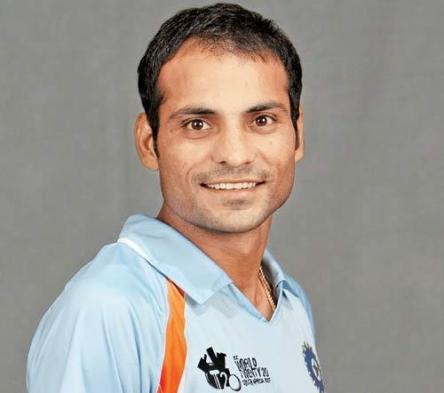 ಮಾಜಿ ಕ್ರಿಕೆಟಿಗ ಜೋಗಿಂದರ್ ಶರ್ಮಾ ತಂದೆಗೆ ಚೂರಿಯಿರಿತ ,ಹಣ ಲೂಟಿ