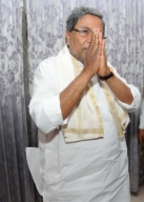 ನಾಡಧ್ವಜದಿಂದ ರಾಷ್ಟ್ರದ ಧ್ವಜಕ್ಕೆ, ಐಕ್ಯತೆಗೆ ಧಕ್ಕೆ ಇಲ್ಲ: ಸಿಎಂ ಸಿದ್ದರಾಮಯ್ಯ