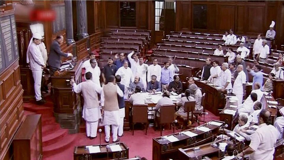 ಹಿಂದೂ ದೇವತೆಗಳನ್ನು ಸಾರಾಯಿಗೆ ಹೋಲಿಸಿದ ಎಸ್ಪಿ ಮುಖಂಡ: ರಾಜ್ಯಸಭೆಯಲ್ಲಿ ಬಿಜೆಪಿ ಪ್ರತಿಭಟನೆ