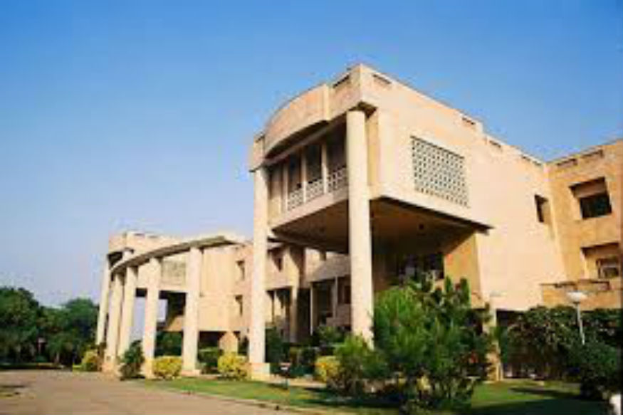 ವಿದ್ಯಾರ್ಥಿ ಹಿಂದೂ-ಮುಸ್ಲಿಂ ಗಲಭೆ ಬಗ್ಗೆ ಕಲಿಯಬಾರದು: ಐಸಿಎಸ್‌ಎಸ್‌ಆರ್‌ನ ನೂತನ ಮುಖ್ಯಸ್ಥ