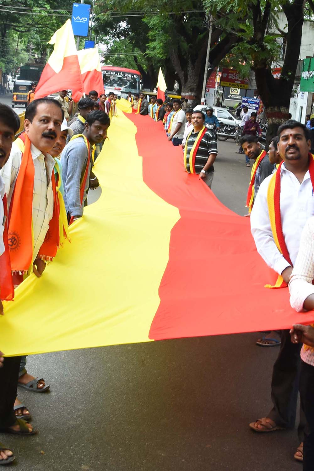 ಪ್ರತ್ಯೇಕ ನಾಡ ಧ್ವಜ ಬೆಂಬಲಿಸಿ ರ್ಯಾಲಿ