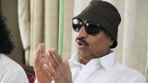 ಹಳದಿ-ಕೆಂಪು ಬಣ್ಣದ ಧ್ವಜವನ್ನೇ ಮುಂದುವರಿಸುವಂತೆ ವಾಟಾಳ್ ಆಗ್ರಹ