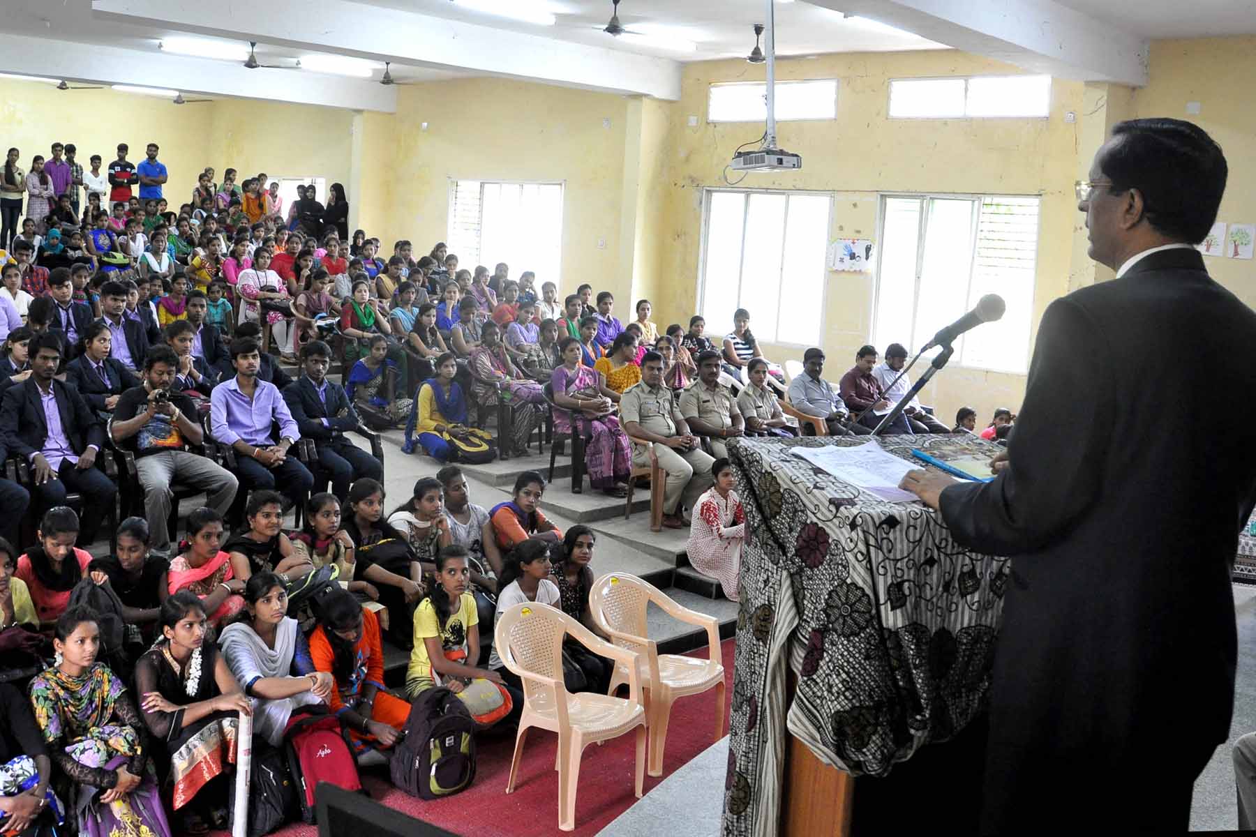 ದೇಶದ ಸಮಗ್ರ ಅಭಿವೃದ್ದಿಗೆ ಆರೋಗ್ಯವಂತ ಯುವ ಸಮುದಾಯ ಅಗತ್ಯ: ಆರ್.ಬಿ.ಧರ್ಮಗೌಡರ್