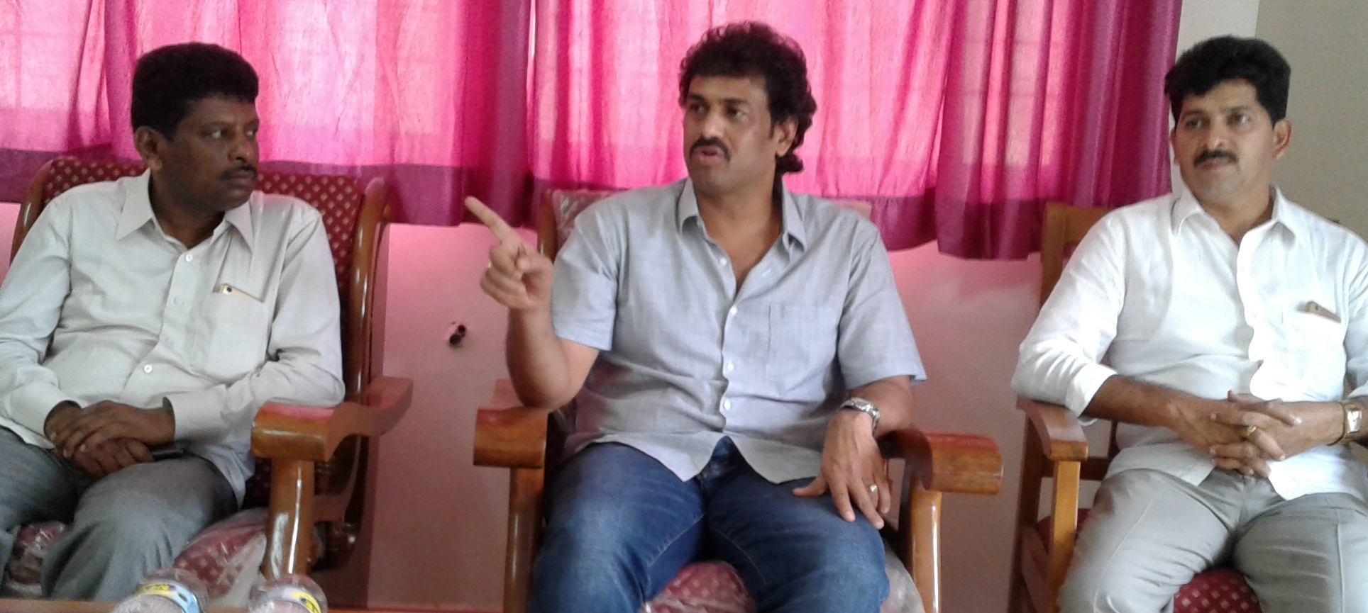 ಬೆಂಕಿ ಹಚ್ಚುತ್ತೇನೆ ಎನ್ನುವ ಶಬ್ಧಕ್ಕಿಂತ ರಕ್ತ, ಕಚಡ ಎಂಬ ಶಬ್ಧ ಕೆಟ್ಟದ್ದಲ್ಲ: ಮಧು ಬಂಗಾರಪ್ಪ