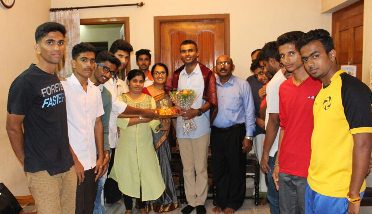 ಯೋಧ ರಾಧೇಶ್ ಗೌಡರಿಗೆ ಅಭಿನಂದನೆ