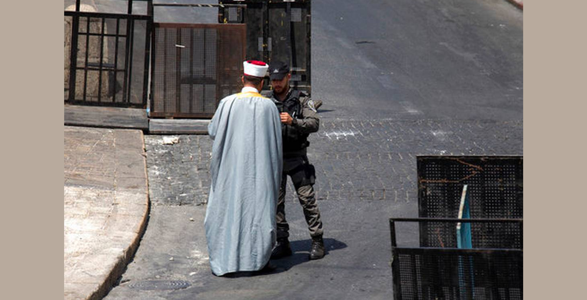 ಜೆರುಸಲೇಂ: ಮಸೀದಿ ಆವರಣದಲ್ಲಿ ಲೋಹಶೋಧಕಗಳ ತೆರವು ಆರಂಭ