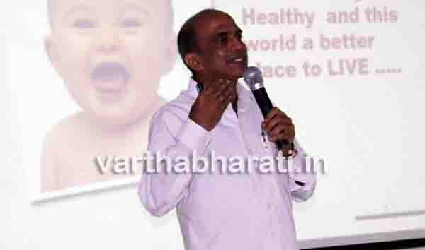 ನಗುವಿನಿಂದ ಉತ್ತಮ ಜೀವನ ಕಂಡುಕೊಳ್ಳಲು ಸಾಧ್ಯ: ಪ್ರೊ.ಇ.ವಿ.ಸ್ವಾಮಿನಾಥನ್