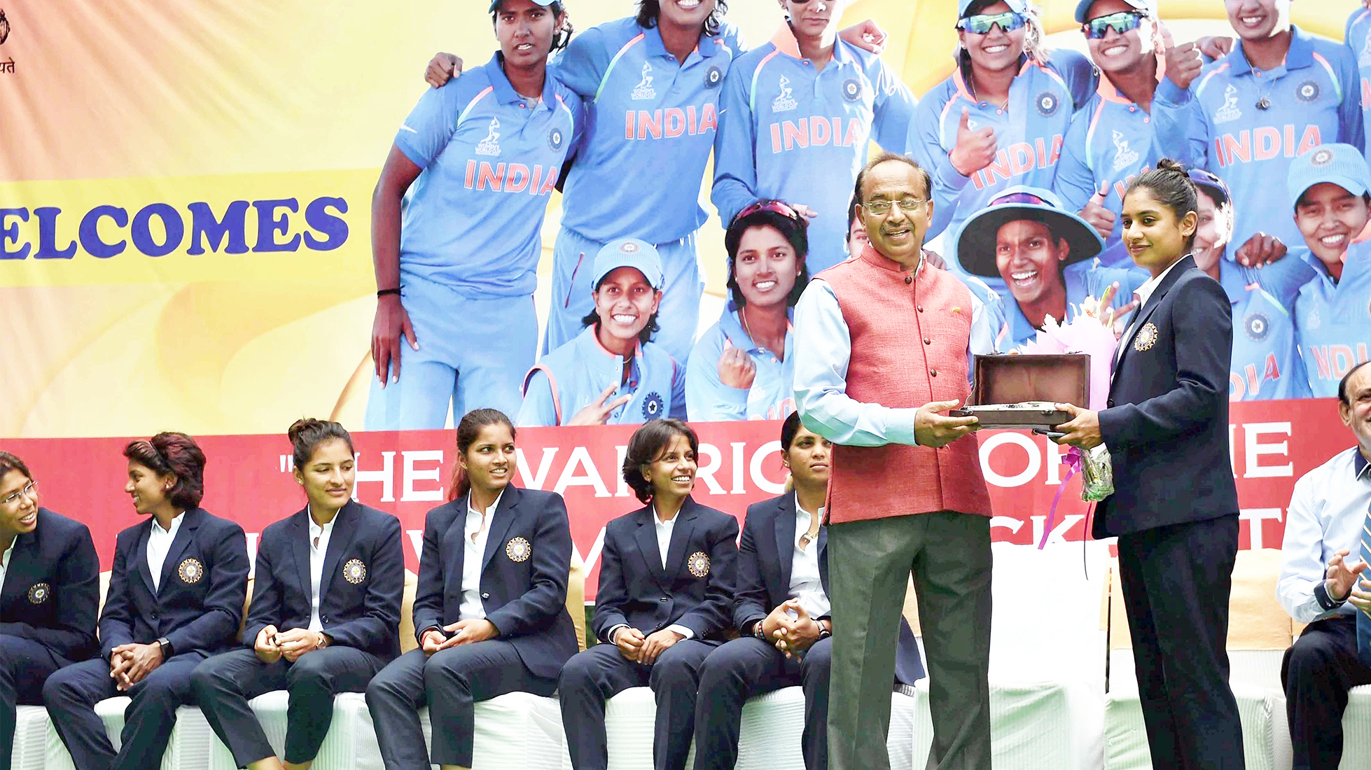 ಭಾರತದ ಮಹಿಳಾ ಕ್ರಿಕೆಟಿಗರಿಗೆ ರೈಲ್ವೆಯಿಂದ 1.30 ಕೋ.ರೂ. ಉಡುಗೊರೆ