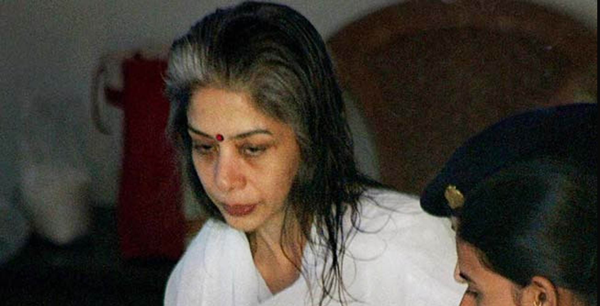 ಇಂದ್ರಾಣಿ ಮುಖರ್ಜಿ ಶೀನಾ ಬೋರಾಳ ಕತ್ತು ಹಿಸುಕಿ ಮುಖದ ಮೇಲೆ ಕುಳಿತಿದ್ದಳು: ಚಾಲಕ