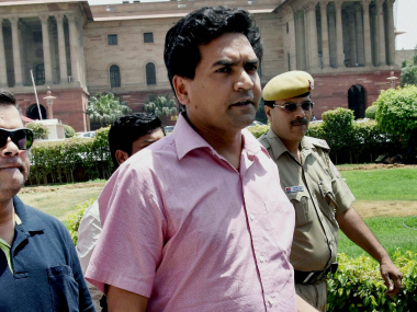 ದಿಲ್ಲಿ ಸ್ಪೀಕರ್‌ಗೆ ‘ಧೃತರಾಷ್ಟ್ರ’ ಎಂದ  ಮಿಶ್ರಾಗೆ ಸದನದಿಂದ ಗೇಟ್‌ಪಾಸ್