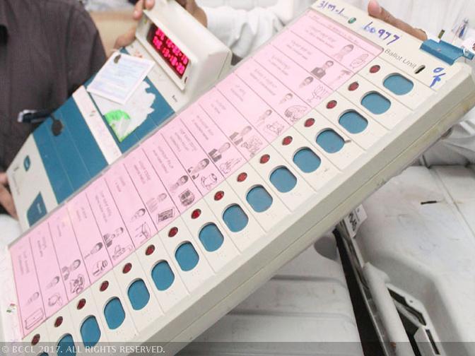 ಇವಿಎಂ ತಿರುಚಿದ ಆರೋಪದ ತನಿಖೆ ಕೋರಿ ಅರ್ಜಿ: 2 ವಾರದೊಳಗೆ ಉತ್ತರಿಸಲು ಇಸಿಗೆ ಸುಪ್ರೀಂ ಸೂಚನೆ