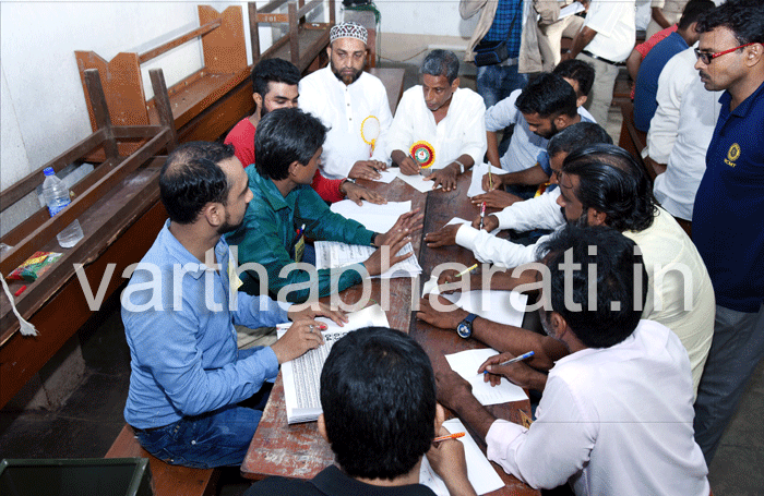 ಝೀನತ್ ಭಕ್ಷ್ ಜುಮಾ ಮಸೀದಿಗೆ ಚುನಾವಣೆ: ಬಿರುಸಿನ ಮತಎಣಿಕೆ ಪ್ರಕ್ರಿಯೆ