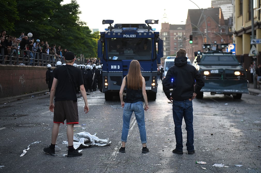 ಹ್ಯಾಂಬರ್ಗ್‌ನಲ್ಲಿ ಪೊಲೀಸರೊಂದಿಗೆ ಪ್ರತಿಭಟನಾಕಾರರ ಬೀದಿಕಾಳಗ