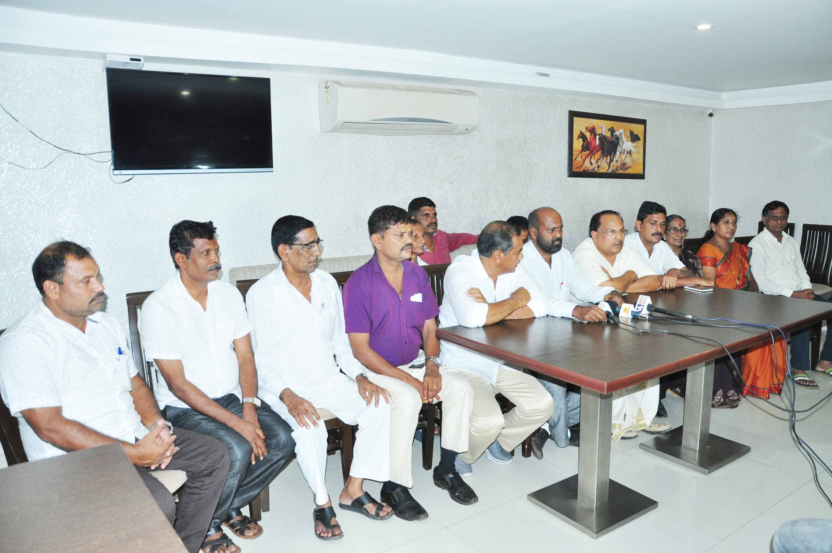 ಬಿ.ಸಿ.ರೋಡ್ ಗಲಭೆಗೆ ಸಚಿವ ರೈ, ಖಾದರ್ ಹೊಣೆ ಆರೋಪ: ಖಂಡನೀಯ