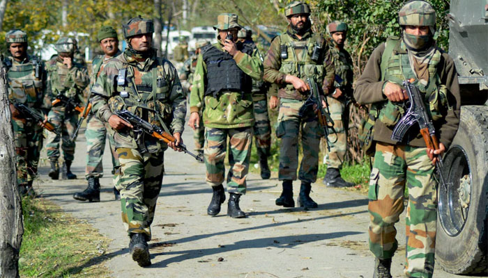 ಗ್ರೆನೇಡ್ ದಾಳಿ: ನಾಲ್ವರು ಭದ್ರತಾ ಸಿಬ್ಬಂದಿಗೆ ಗಾಯ