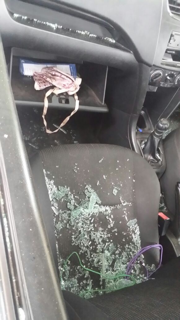 ದೇರಳಕಟ್ಟೆ: ಪಾರ್ಕಿಂಗ್ ಮಾಡಿದ್ದ ಕಾರುಗಳಿಗೆ ದುಷ್ಕರ್ಮಿಗಳಿಂದ ಹಾನಿ