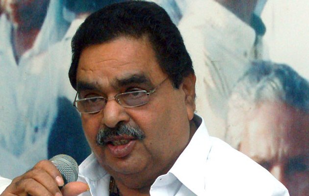 ಶೋಭಾ ಕರಂದ್ಲಾಜೆ ತನ್ನ ಆಸ್ತಿಯನ್ನು ಕಲ್ಲಡ್ಕ ಶ್ರೀರಾಮ ವಿದ್ಯಾಕೇಂದ್ರ ನೀಡಲಿ: ಸಚಿವ ರೈ