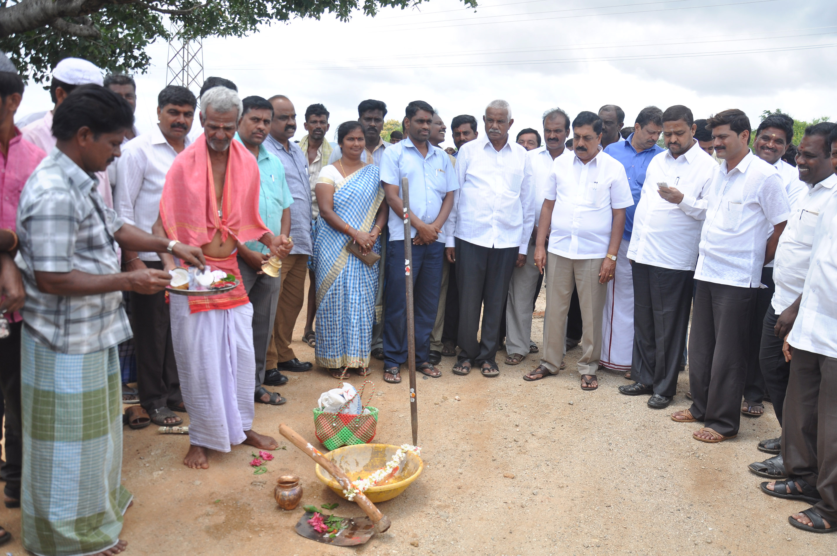 ರಾಜ್ಯ ಸರಕಾರ ಗ್ರಾಮೀಣ ಪ್ರದೇಶಗಳ ರಸ್ತೆ ಅಭಿವೃದ್ಧಿಗೆ ಹೆಚ್ಚು ಒತ್ತು ನೀಡುತ್ತಿದೆ: ನರೇಂದ್ರರಾಜು ಗೌಡ